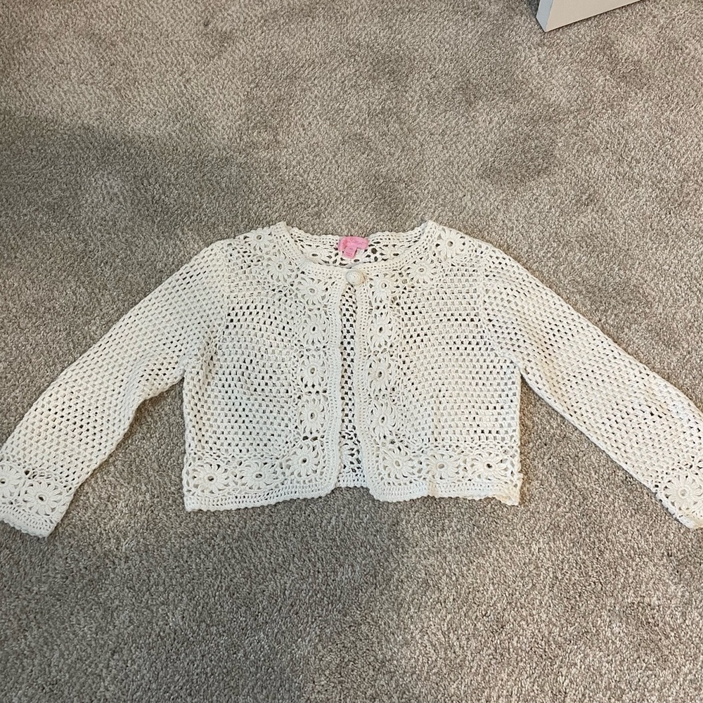 Lilly Pulitzer EUC Crochet Sweater w/one button. Size XS